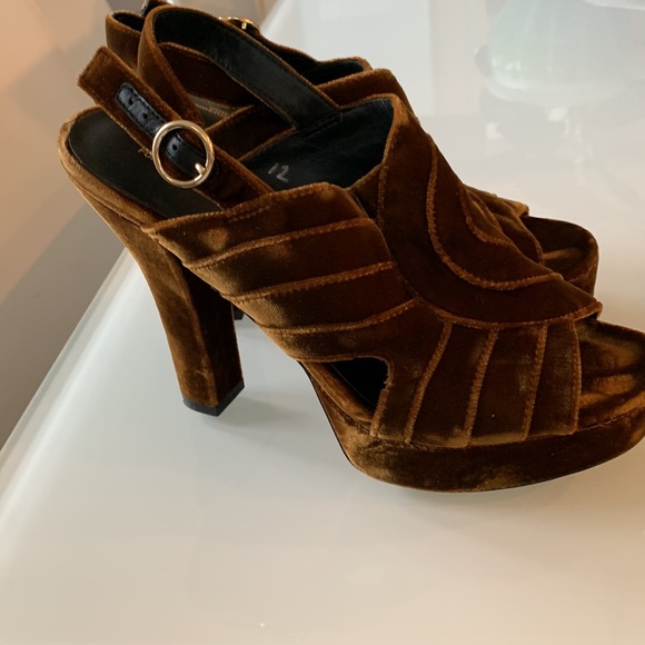 Diane Von Furstenberg heels - size 6.5 - Picture 4 of 6